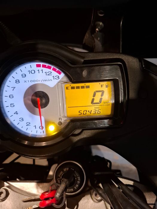 Vând kawasaki versys