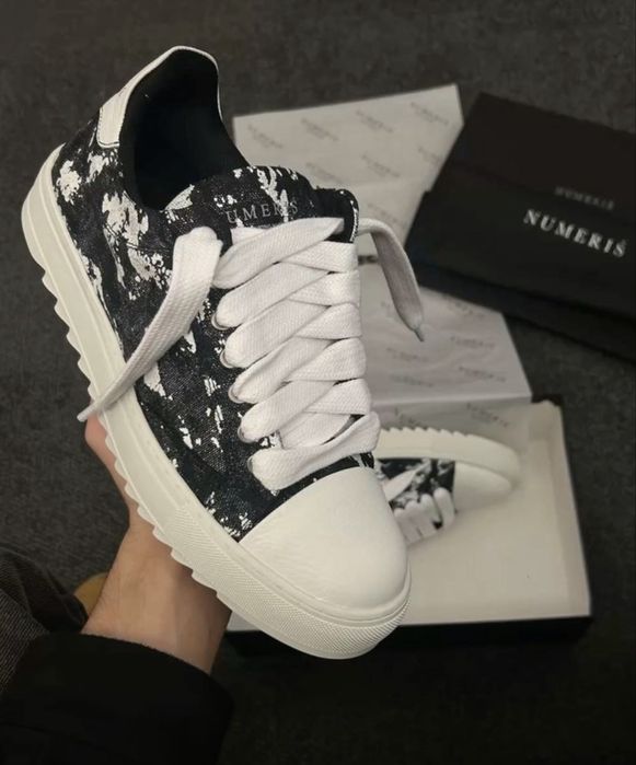 продаю кросовки