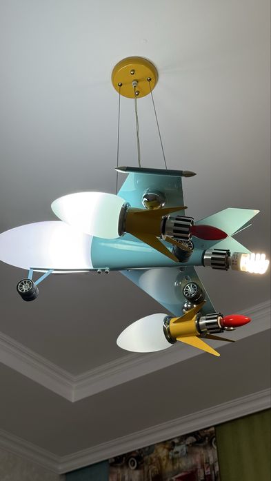 Продам очень хорошего качество люстры