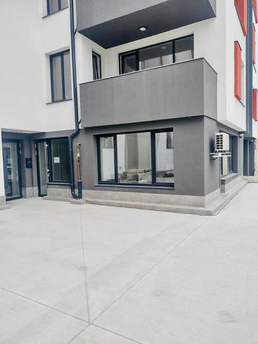 офис /помещение под наем на топ локация