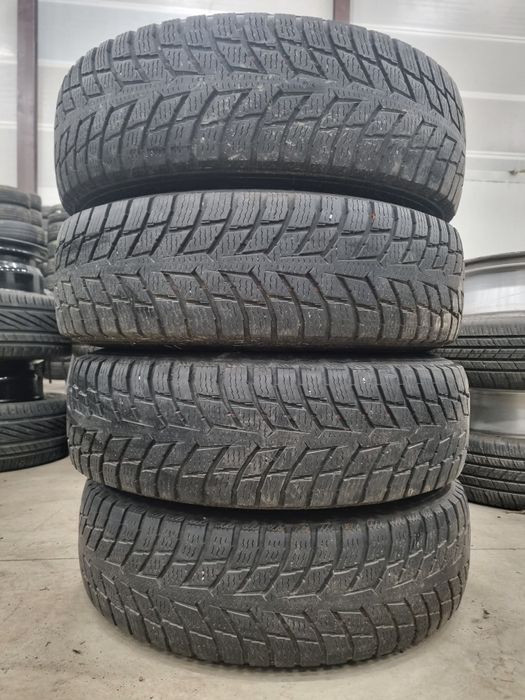 Jante otel Vw Amarok R16 anvelope iarna Nokian 205 R16 C