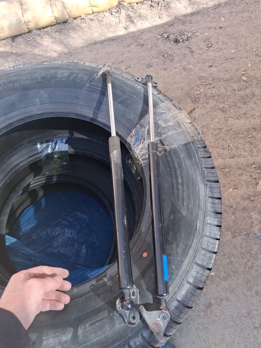 Стоики на багажник