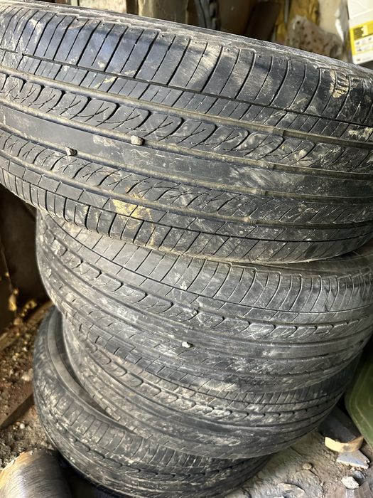 Продам комплект резины r 16