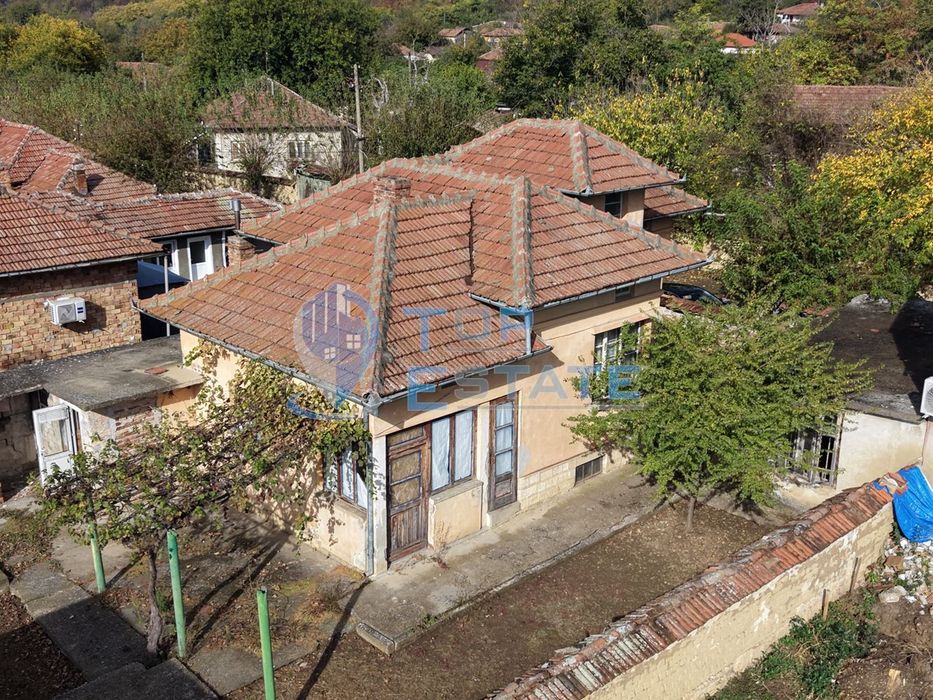 Продава се Къща в с. Драганово, Област Велико Търново - 81 кв.м за 538 €/кв.м - Снимка #1