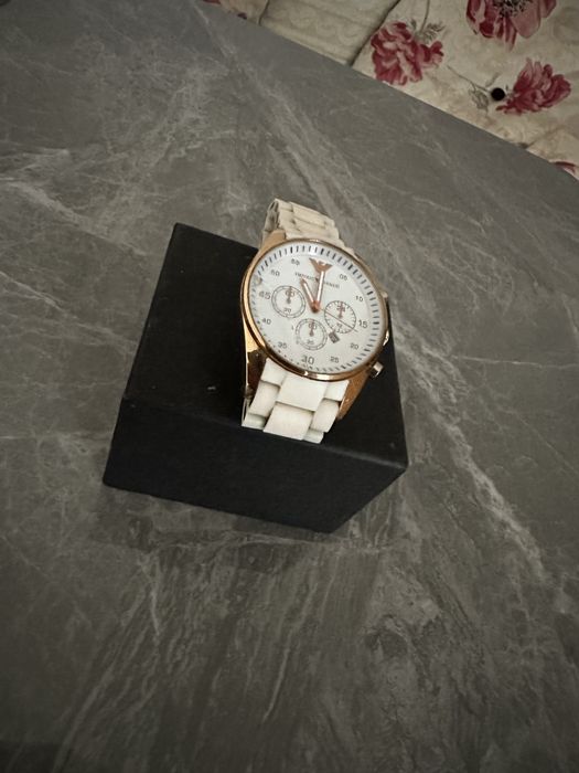 Vand ceas Emporio Armani Barbatesc