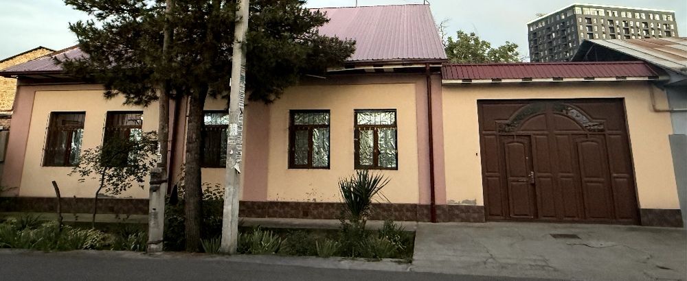 Продаётся инвестиционный участок под гостиницу Ж/К в центре Ташкента