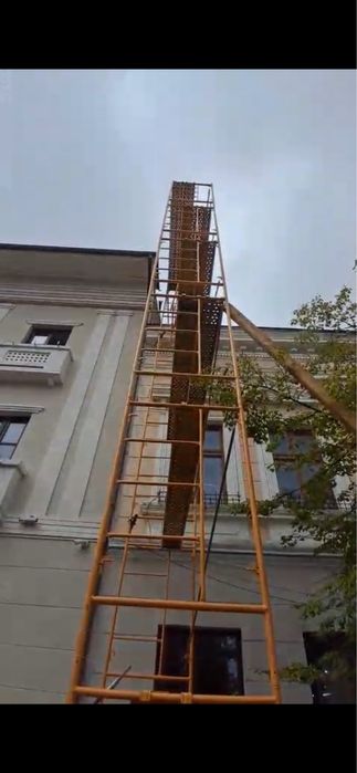 Schela metalica de inchiriat (Model spaniol)