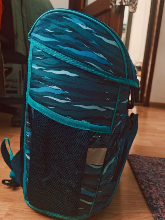 Ghiozdan neechipat Herlitz Loop,motiv Blue Shark