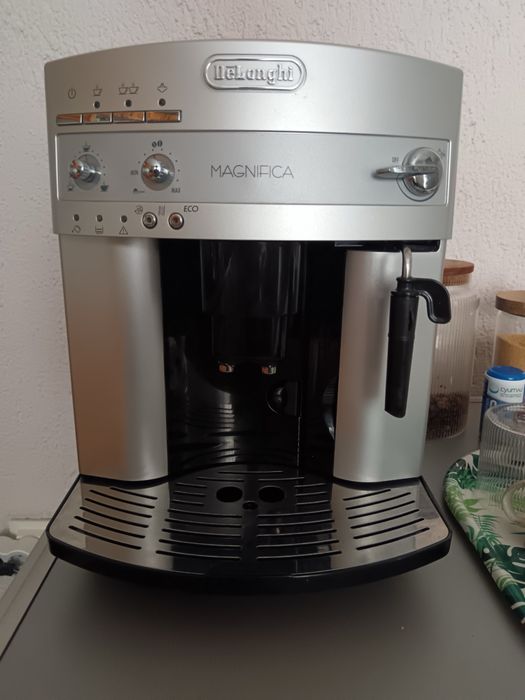 Кафемашина DeLonghi Magnifica ESAM 3200