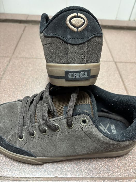 Сникърси/ кецове CIRCA