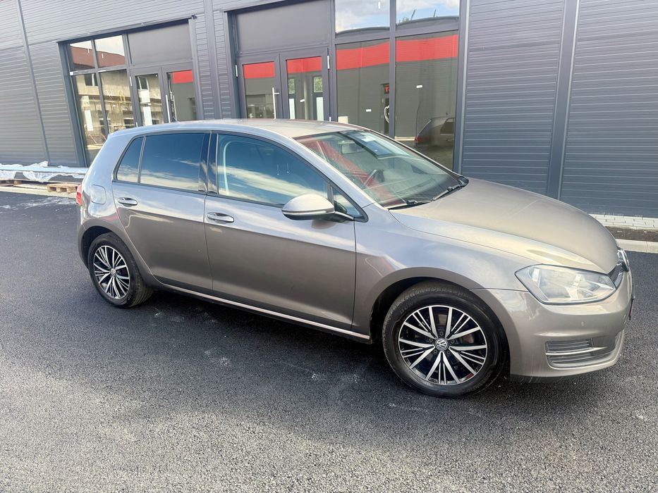 Volkswagen Golf 7   1.6 TDI  DSG
