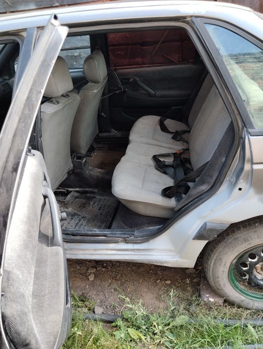 Пасат б3 продам на востановление