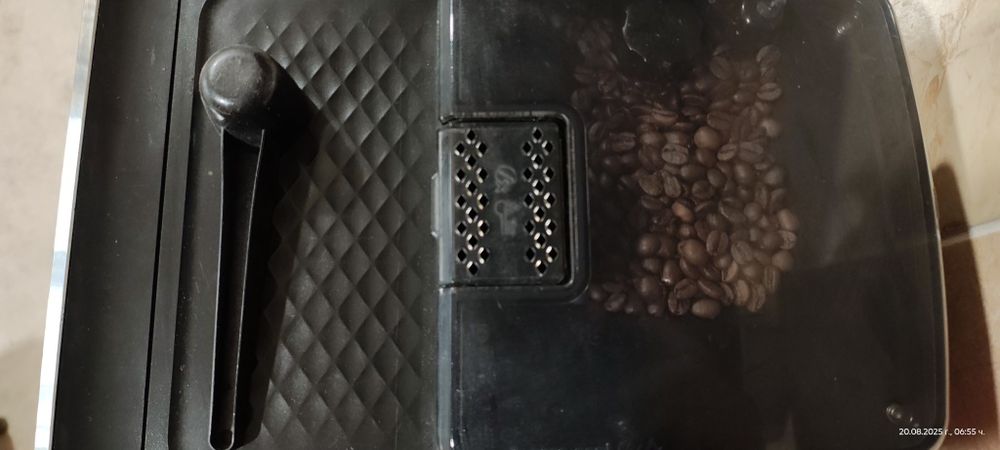 Продавам кафеавтомат Philips