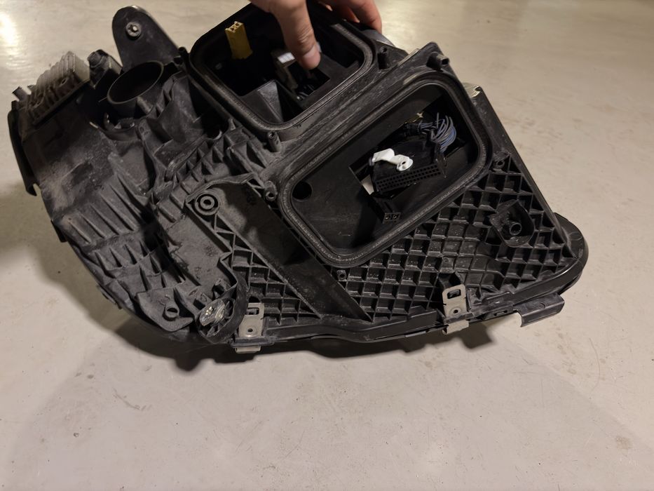 ОЕМ W205 фар ляв  Multibeam led