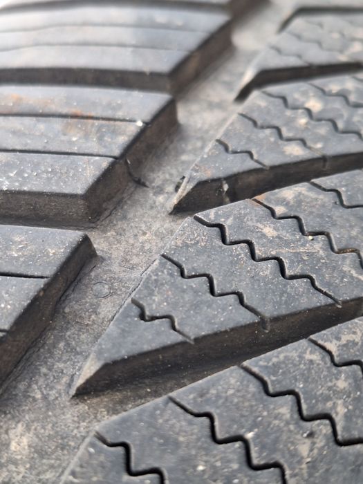 Anvelope pentru suv 4x4  255 50 19 si 235 50 19