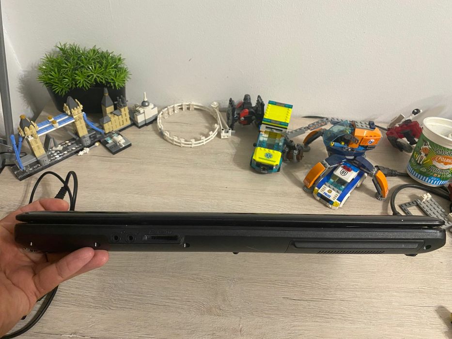 Fujitsu intel core i3/очень надежный