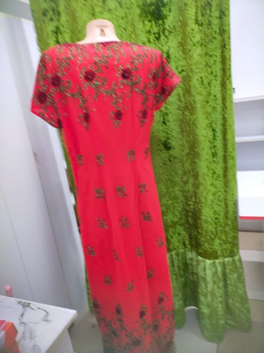 Продам платье женское
