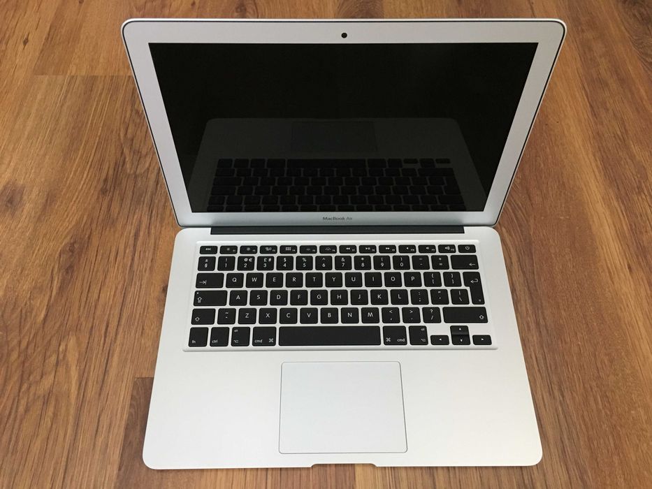 13.3' Core i5 Apple MacBook Air 2015 4GB RAM/128GB SSD/Бат 8 ч