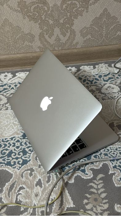Macbook про , 512гб , 2014 в идеальном состоянии!