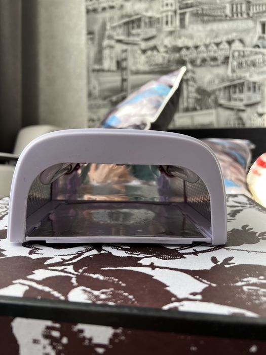 Лампа для маникюра