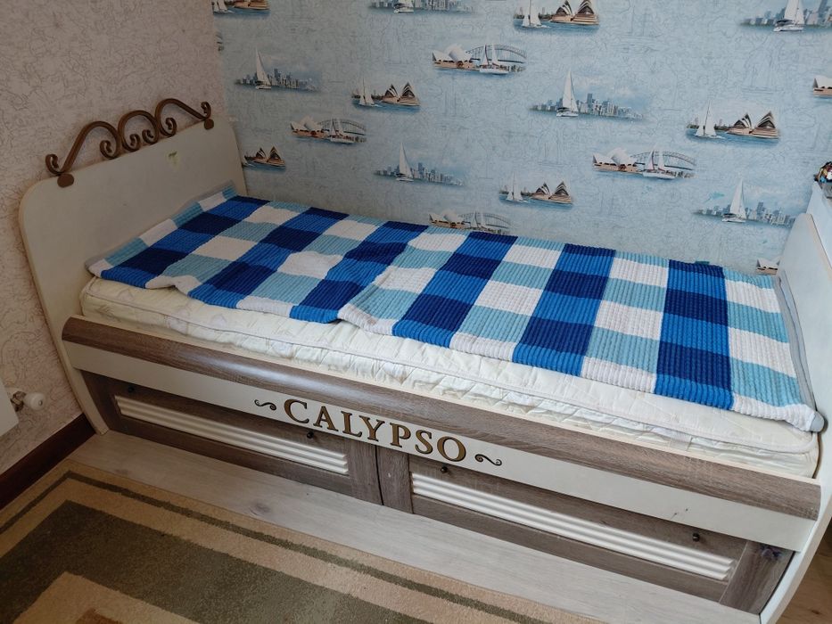 Продам детскую кровать