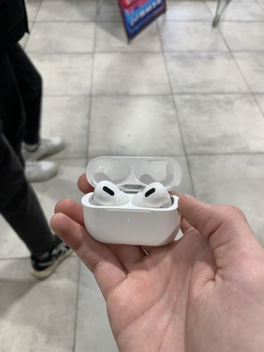 продам аирподс про срочно