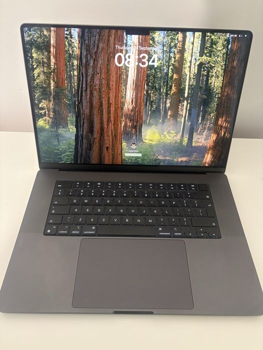 macbook pro m3 pro 16 - Laptopuri oferte online | OLX.ro