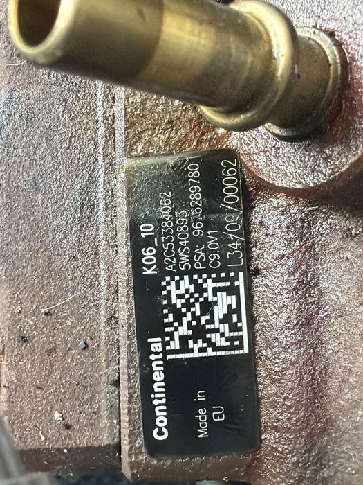 Помпа високо налягане ГНП за форд мазда пежо ситроен 1.6 ТДЦИ