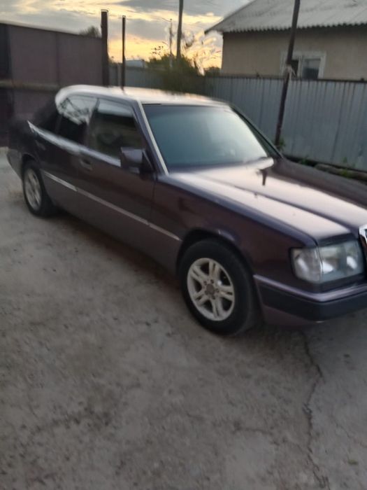 Машина сатылады.