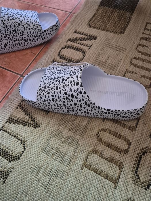 Papuci nike calm slide