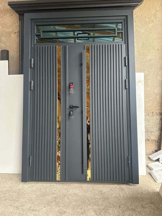 Входные железные двери