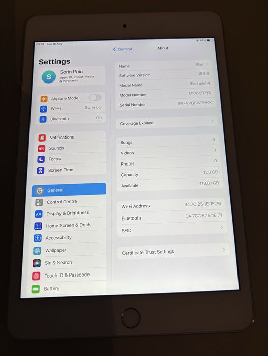Ipad mini 4 alb.