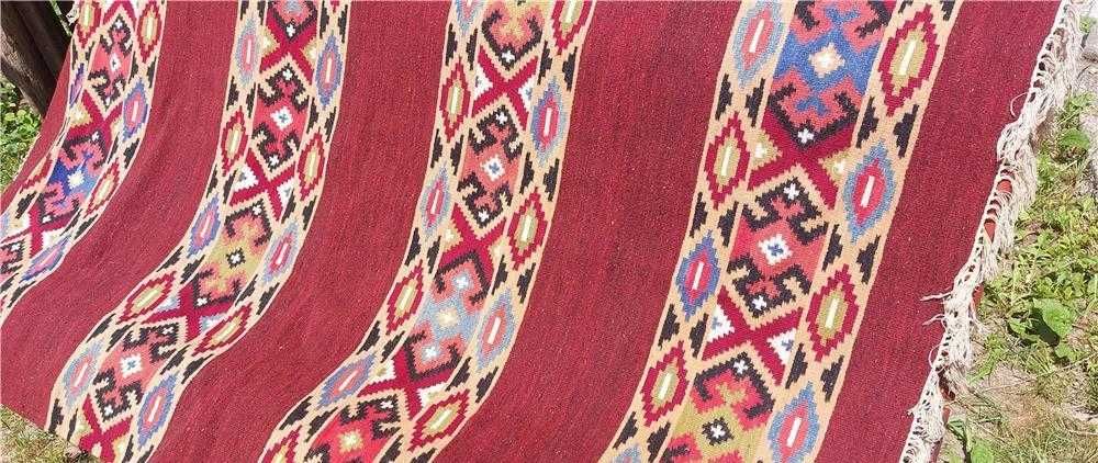 Cuverturi și covor țărănești