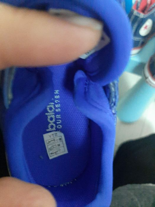 Бебешки маратонки New Balance и Converse