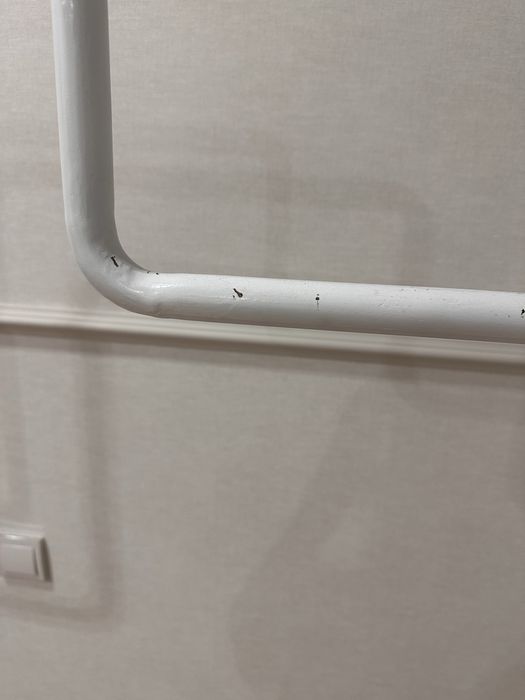 Продаю вешалку ( рэйл)