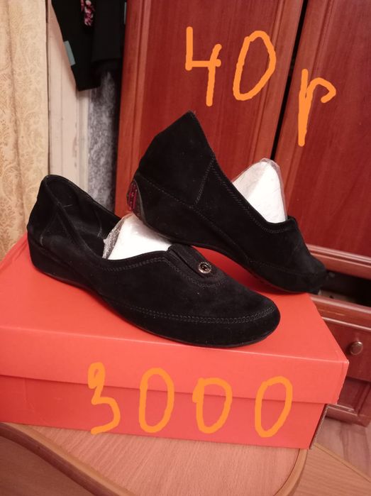 Продаю обувь разные