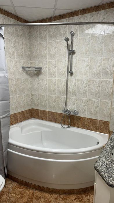 Дава се под наем Многостаен апартамент в Пловдив, Мараша - 130 кв.м за 800 € - Снимка #9