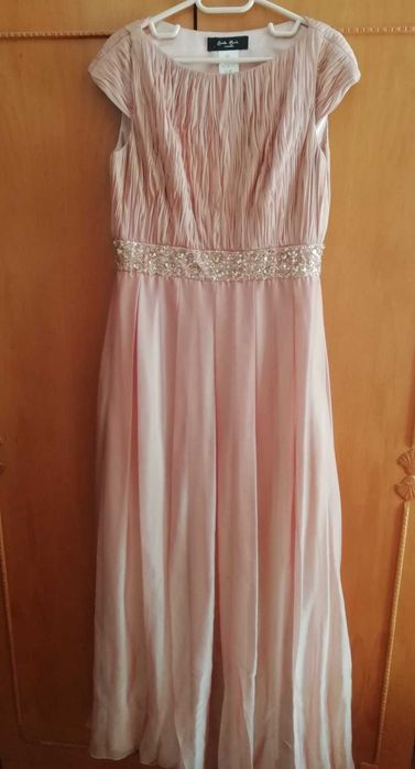 Vand rochie ocazie marimea 42