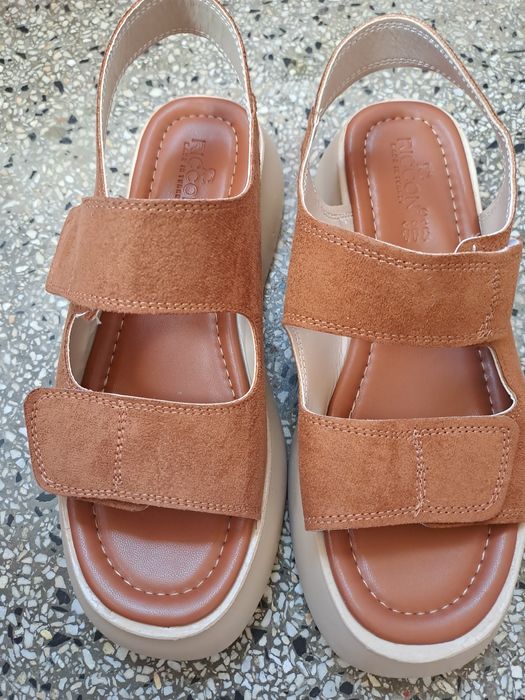 Велурени сандали Riccon