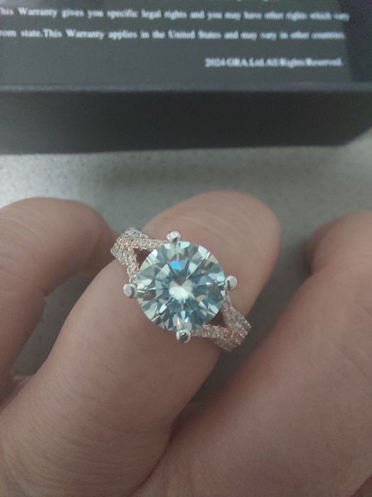 Inel piatra moissanite