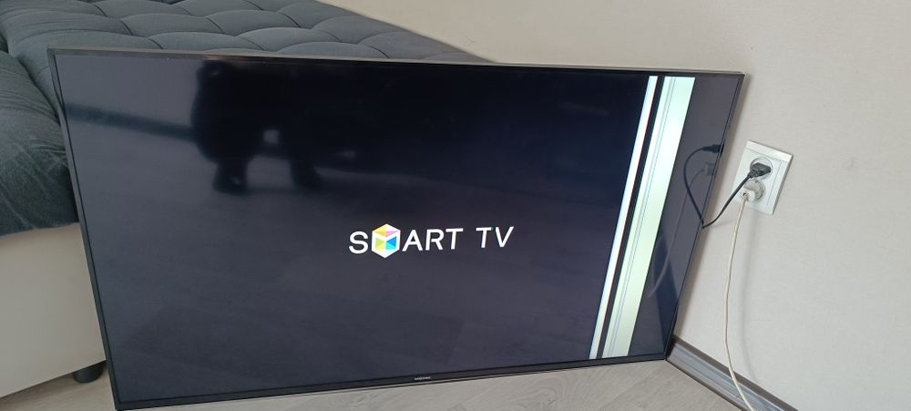 Продам телевизор Самсунг на запчасти