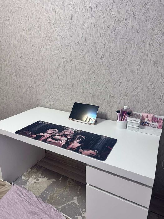 Стол для компа или таулетный столик