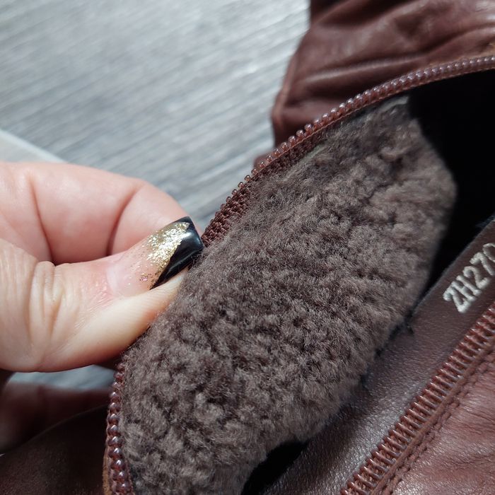 Продам зимние сапоги