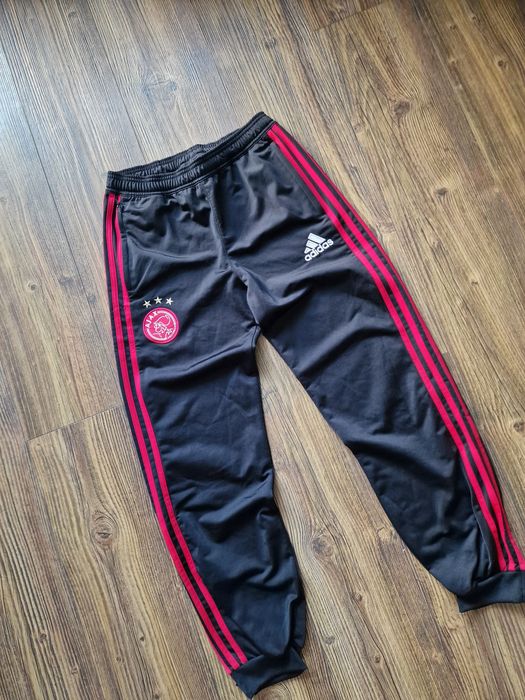 Страхотно юношеско спортно долнище  ADIDAS AJAX  размер 13 -14г или S