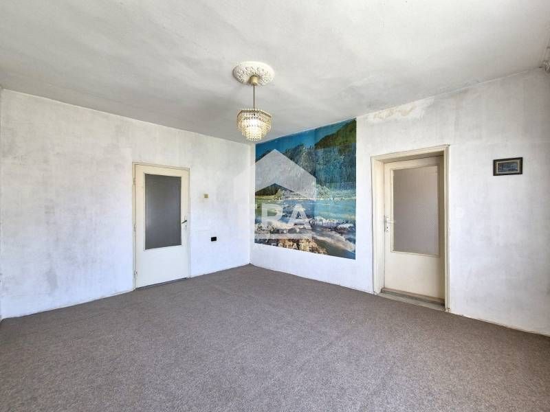 Продава се Двустаен апартамент в Момчилград - 90 кв.м за 589 €/кв.м - Снимка #9