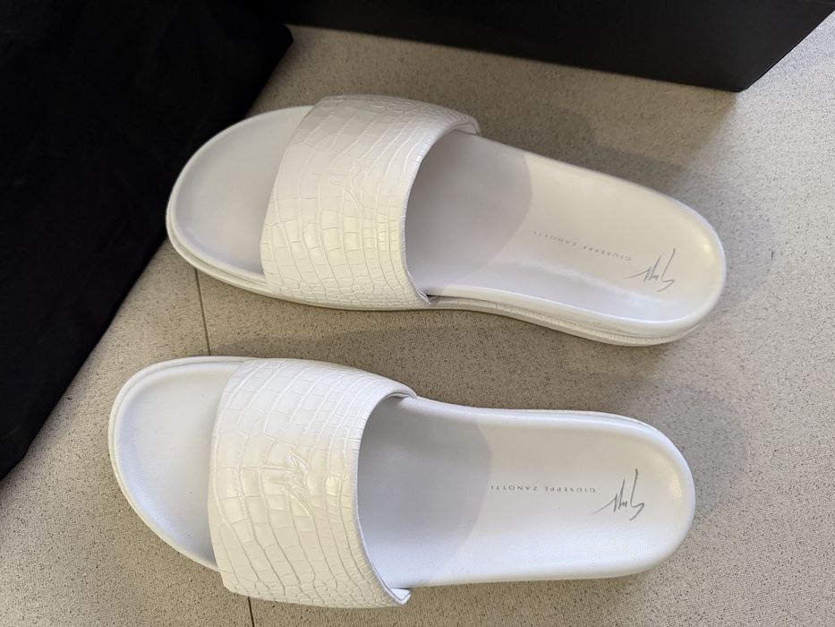 Giuseppe Zanotti