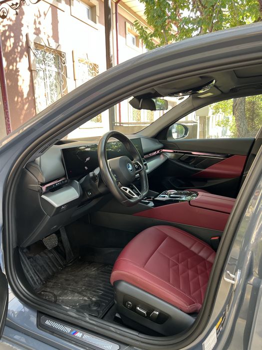 Bmw i 5  50 L  2025 йил