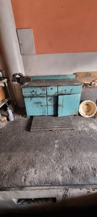 Верстак слесарний