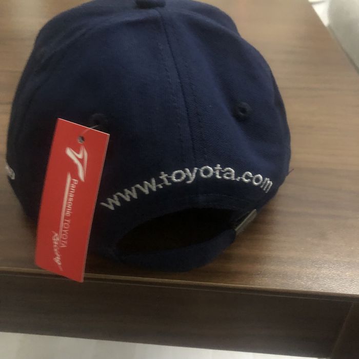 Брендовая кепка от TOYOTA