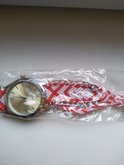 Дизайнерски часовник